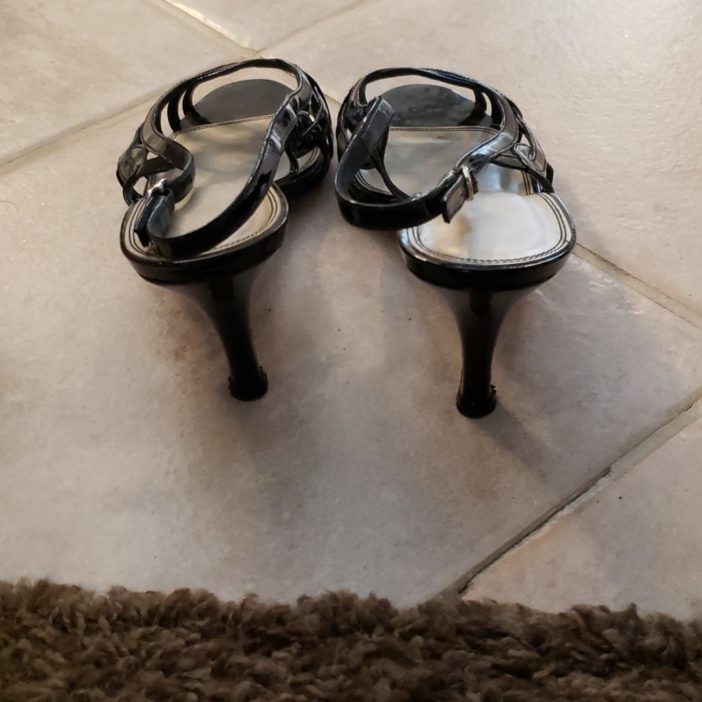 Talbots Heels - Picture 4 of 6